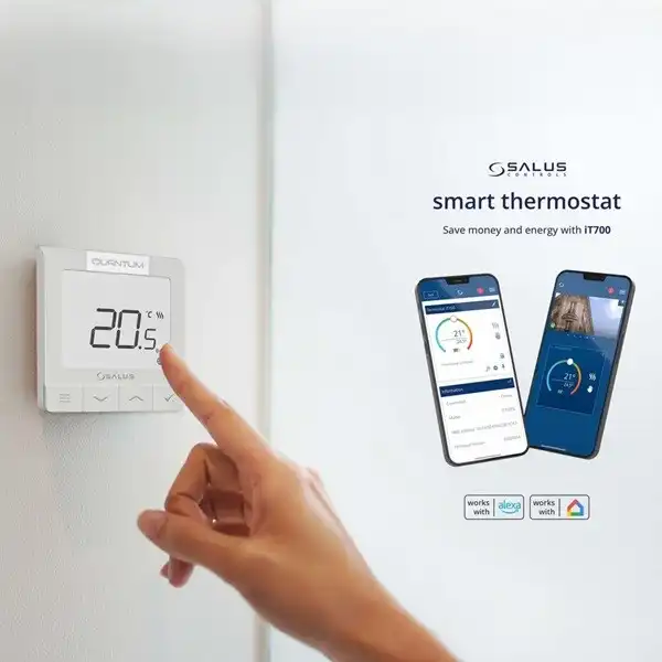 Termostat programski bežični Salus iT700 WIFI je ultra-tanki digitalni bežični smart termostat debljine svega 11 mm, dizajniran za moderno i precizno upravljanje sistemima grejanja i hlađenja.